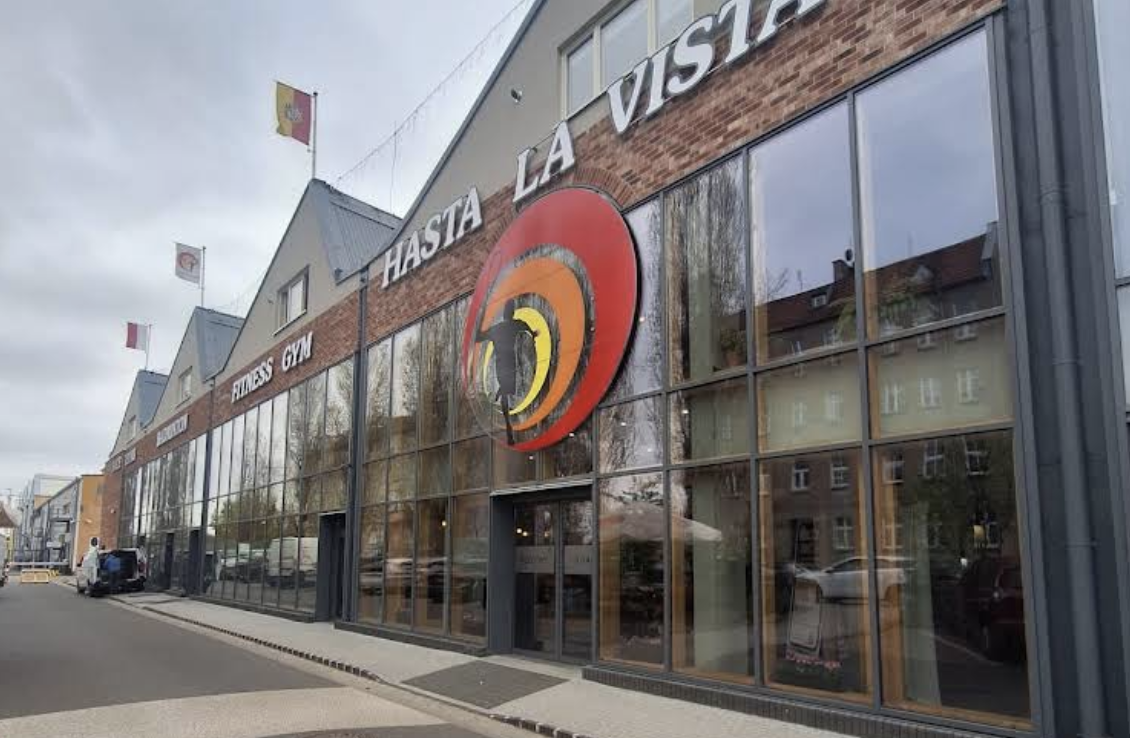 Front Hasta la Vista